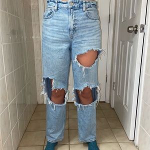 American Eagle Straight Leg Ripped Blue Jeans Size 12